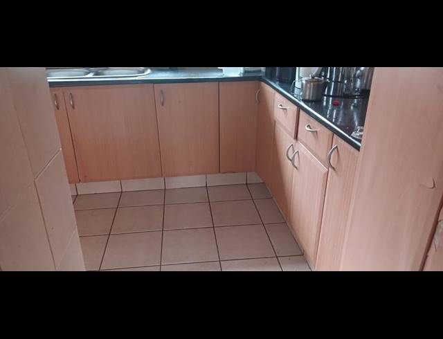 4 BEDROOM HOUSE FOR SALE IN CLAYVILLE